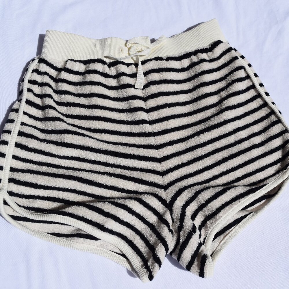 NWT Gianni Bini girls striped black and white terry cloth shorts